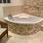 Le Clos Du Benestar 度假居